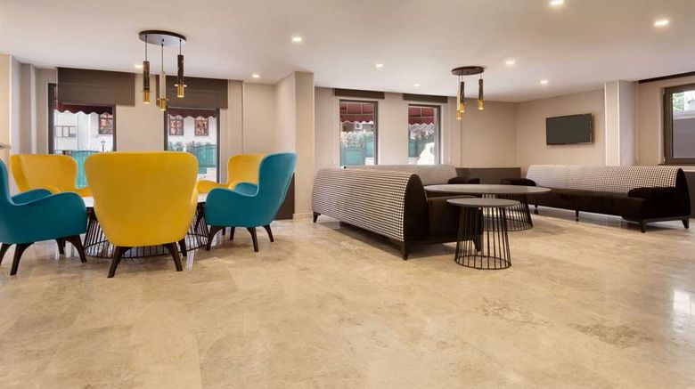 <b>Days Hotel by Wyndham Cankaya Lobby</b>. Images powered by <a href="https://iceportal.shijigroup.com/" title="IcePortal" target="_blank">IcePortal</a>.