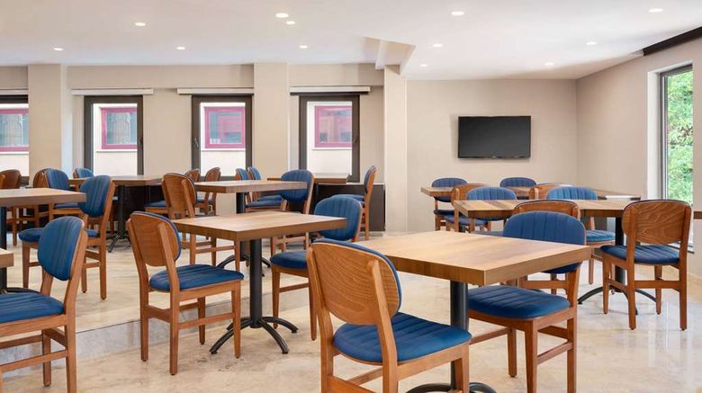 <b>Days Hotel by Wyndham Cankaya Restaurant</b>. Images powered by <a href="https://iceportal.shijigroup.com/" title="IcePortal" target="_blank">IcePortal</a>.