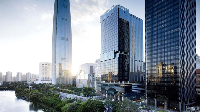 <b>Sofitel Ambassador Seoul Exterior</b>. Images powered by <a href="https://iceportal.shijigroup.com/" title="IcePortal" target="_blank">IcePortal</a>.