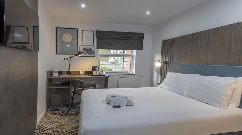 <b>Plaza Chorley, Sure Hotel Coll by BW Room</b>. Images powered by <a href="https://iceportal.shijigroup.com/" title="IcePortal" target="_blank">IcePortal</a>.