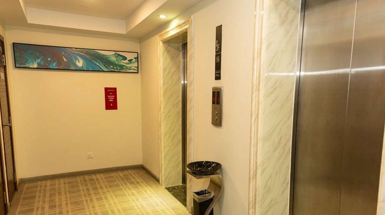 <b>Ramada Encore by Wyndham Chinatown Lobby</b>. Images powered by <a href="https://iceportal.shijigroup.com/" title="IcePortal" target="_blank">IcePortal</a>.