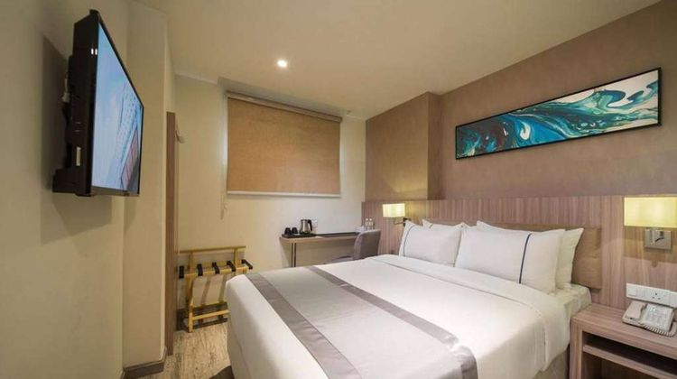 Ramada Encore by Wyndham Chinatown Room