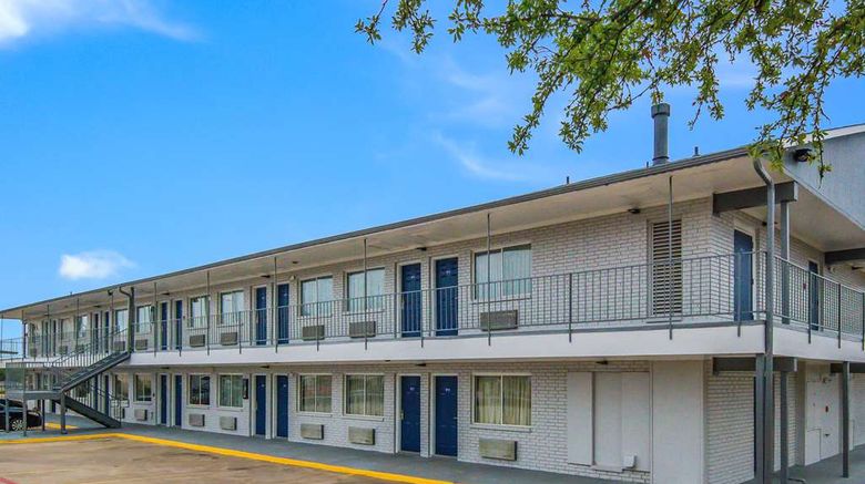 <b>Knights Inn North Richland Hills Exterior</b>. Images powered by <a href="https://iceportal.shijigroup.com/" title="IcePortal" target="_blank">IcePortal</a>.