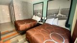 Super 8 by Wyndham Brooklyn Williamsburg Room