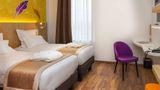 Kyriad Prestige Amiens Poulainville Room