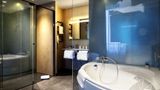 Kyriad Prestige Amiens Poulainville Suite