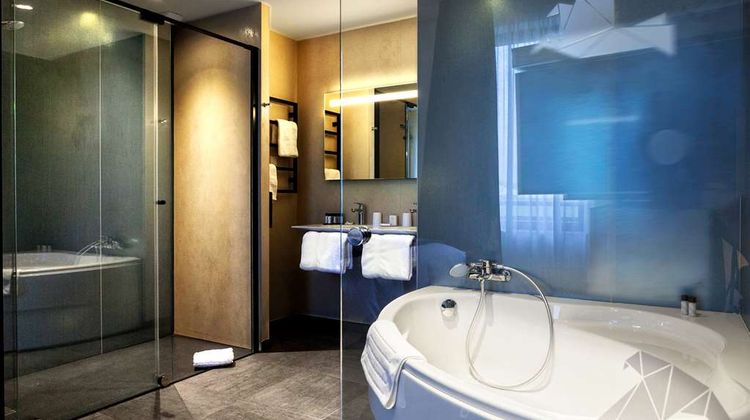 Kyriad Prestige Amiens Poulainville Suite