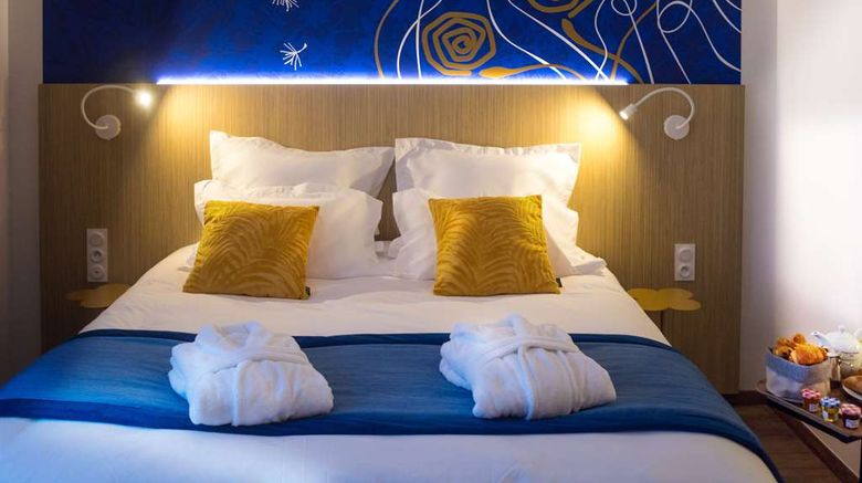 <b>Kyriad Prestige Amiens Poulainville Suite</b>. Images powered by <a href="https://iceportal.shijigroup.com/" title="IcePortal" target="_blank">IcePortal</a>.