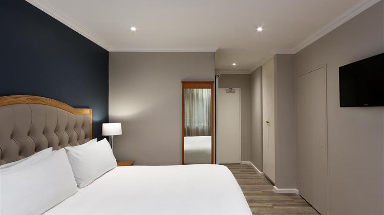Premier Express Inn George Room