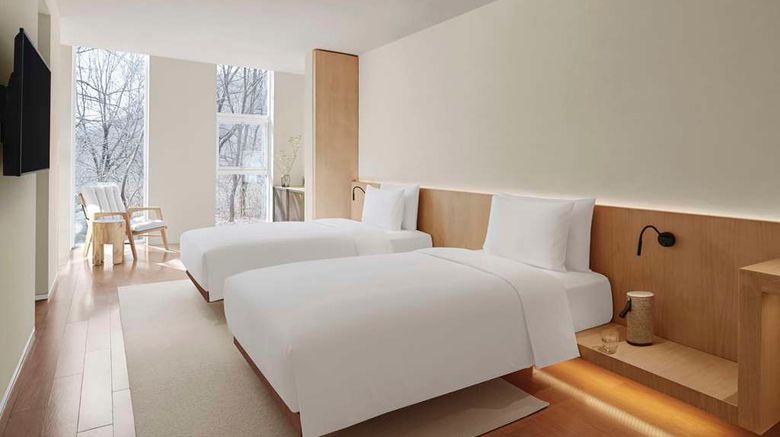 <b>Commune by The Great Wall Suite</b>. Images powered by <a href="https://iceportal.shijigroup.com/" title="IcePortal" target="_blank">IcePortal</a>.