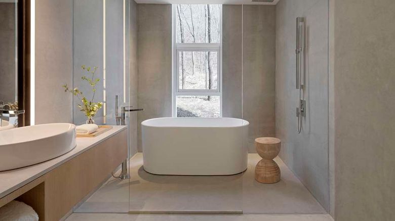 <b>Commune by The Great Wall Room</b>. Images powered by <a href="https://iceportal.shijigroup.com/" title="IcePortal" target="_blank">IcePortal</a>.