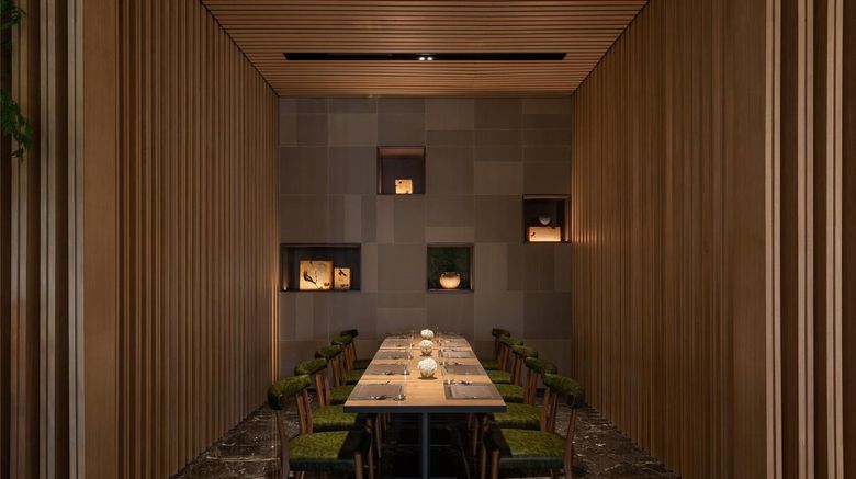 <b>Melia Chongqing Restaurant</b>. Images powered by <a href="https://iceportal.shijigroup.com/" title="IcePortal" target="_blank">IcePortal</a>.