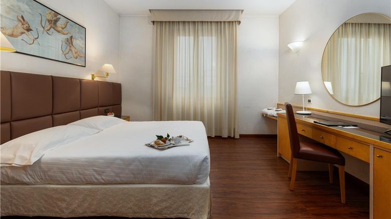<b>Minerva Hotel Suite</b>. Images powered by <a href="https://iceportal.shijigroup.com/" title="IcePortal" target="_blank">IcePortal</a>.