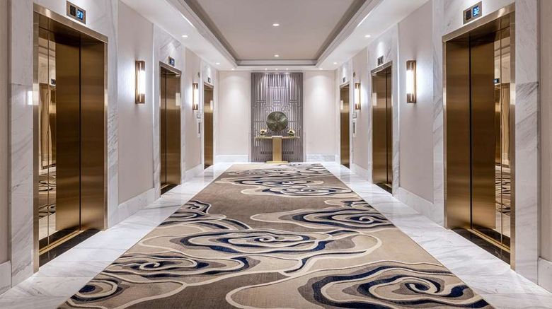 <b>Crockfords Las Vegas-LXR Hotels & Resort Lobby</b>. Images powered by <a href="https://iceportal.shijigroup.com/" title="IcePortal" target="_blank">IcePortal</a>.