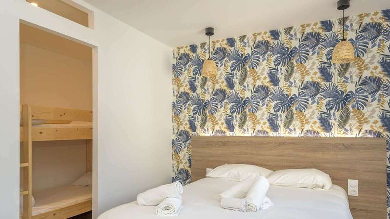 <b>Kyriad Direct Toulon Ouest La Seyne-sur Room</b>. Images powered by <a href="https://iceportal.shijigroup.com/" title="IcePortal" target="_blank">IcePortal</a>.