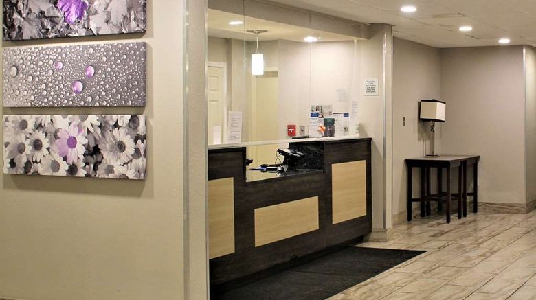 <b>Sleep Inn Indianapolis East Lobby</b>. Images powered by <a href="https://iceportal.shijigroup.com/" title="IcePortal" target="_blank">IcePortal</a>.