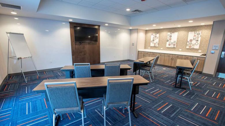 <b>Hampton Inn Richwood Cincinnati South Meeting</b>. Images powered by <a href="https://iceportal.shijigroup.com/" title="IcePortal" target="_blank">IcePortal</a>.