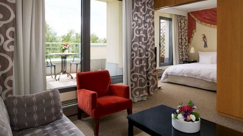 <b>Hotel Parc Belair Suite</b>. Images powered by <a href="https://iceportal.shijigroup.com/" title="IcePortal" target="_blank">IcePortal</a>.
