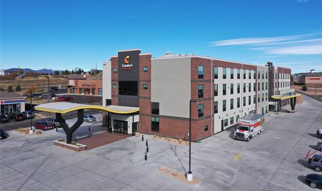 Comfort Suites East-Medical Center Area Exterior