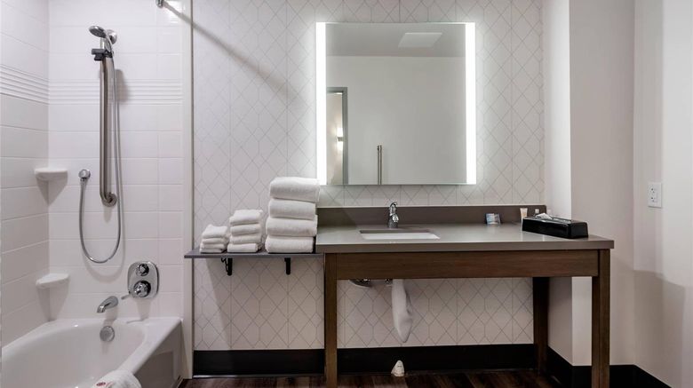 <b>Comfort Suites East-Medical Center Area Room</b>. Images powered by <a href="https://iceportal.shijigroup.com/" title="IcePortal" target="_blank">IcePortal</a>.