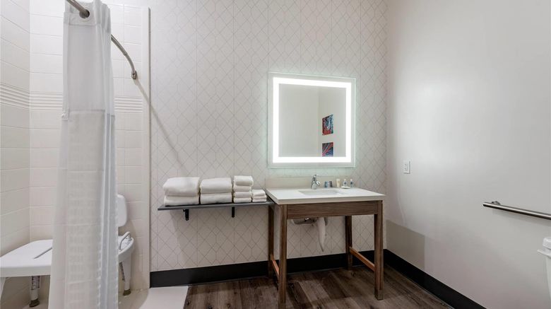 <b>Comfort Suites East-Medical Center Area Room</b>. Images powered by <a href="https://iceportal.shijigroup.com/" title="IcePortal" target="_blank">IcePortal</a>.