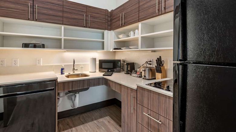 <b>MainStay Suites-Medical Center Area Suite</b>. Images powered by <a href="https://iceportal.shijigroup.com/" title="IcePortal" target="_blank">IcePortal</a>.
