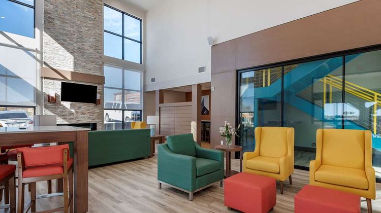 MainStay Suites-Medical Center Area Lobby