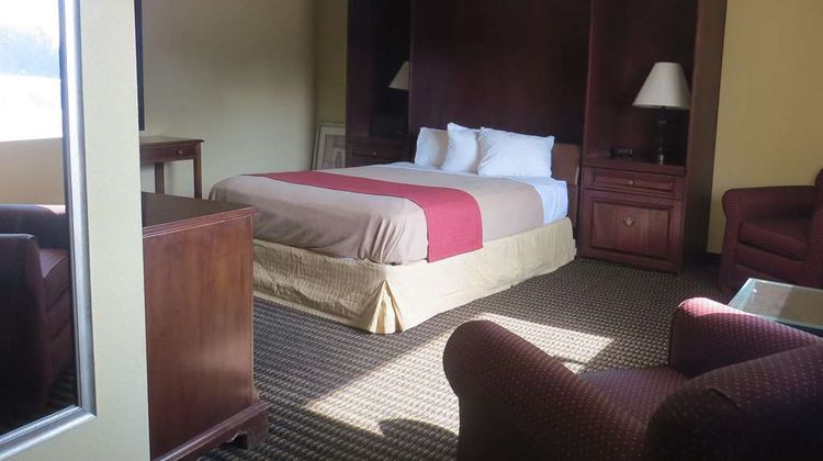 Travelodge by Wyndham Stratton Room