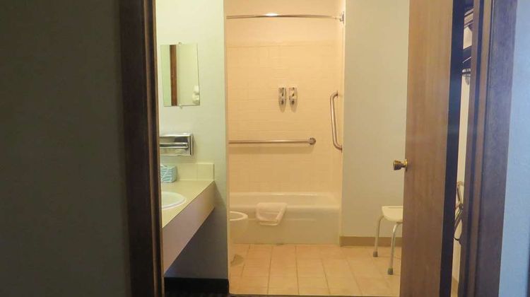 Travelodge by Wyndham Stratton Room