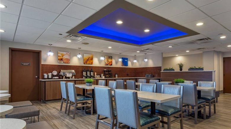 <b>MainStay Suites Restaurant</b>. Images powered by <a href="https://iceportal.shijigroup.com/" title="IcePortal" target="_blank">IcePortal</a>.
