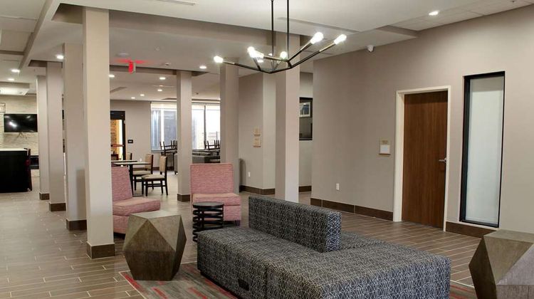 Hawthorn Suites by Wyndham Oklahoma City Lobby