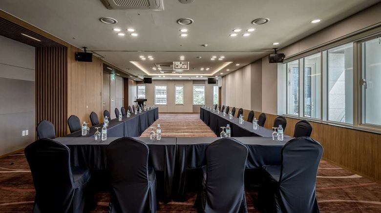 <b>Best Western Plus Hotel Sejong Ballroom</b>. Images powered by <a href="https://iceportal.shijigroup.com/" title="IcePortal" target="_blank">IcePortal</a>.