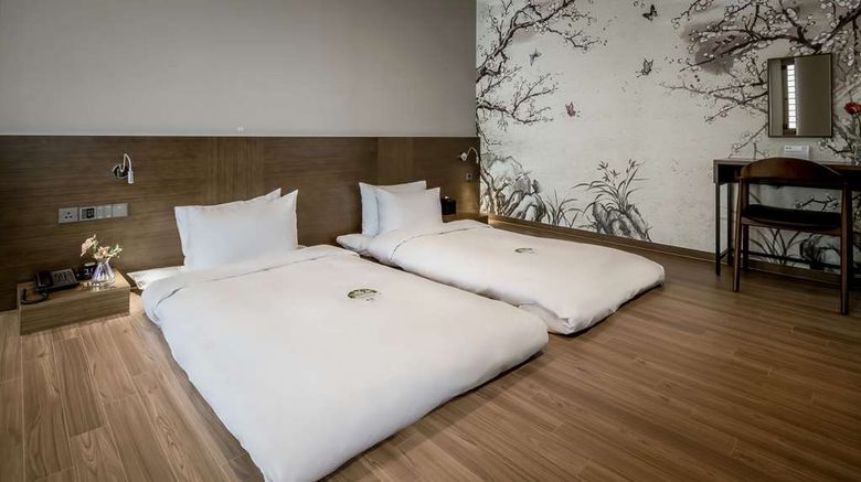 <b>Best Western Plus Hotel Sejong Suite</b>. Images powered by <a href="https://iceportal.shijigroup.com/" title="IcePortal" target="_blank">IcePortal</a>.