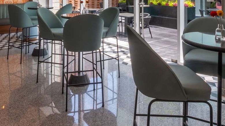 <b>Hampton Aguascalientes Downtown Restaurant</b>. Images powered by <a href="https://iceportal.shijigroup.com/" title="IcePortal" target="_blank">IcePortal</a>.