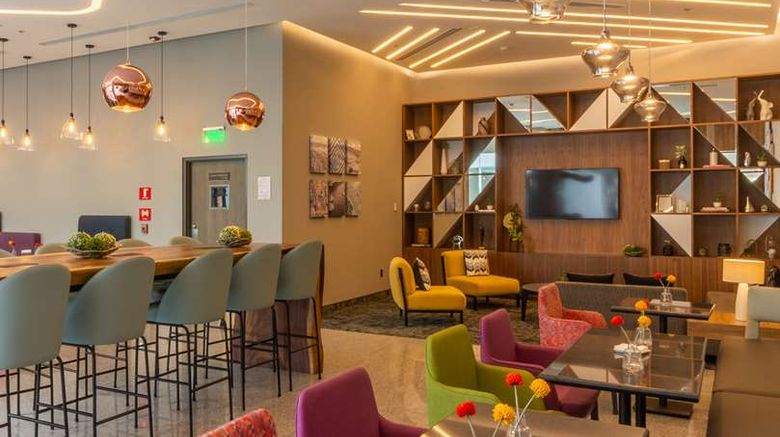<b>Hampton Aguascalientes Downtown Restaurant</b>. Images powered by <a href="https://iceportal.shijigroup.com/" title="IcePortal" target="_blank">IcePortal</a>.