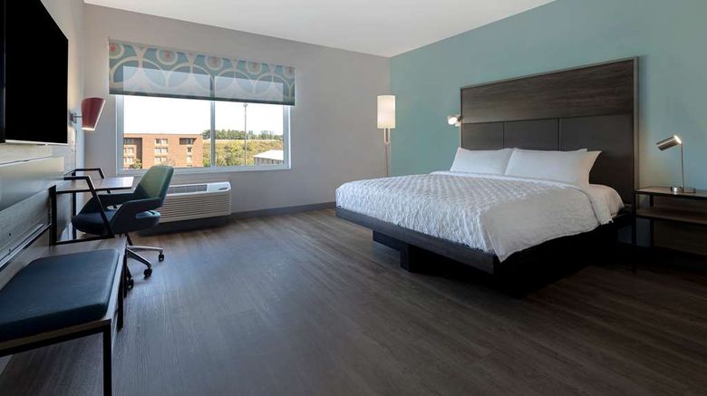 <b>Tru by Hilton Atlanta Galleria Ballpark Room</b>. Images powered by <a href="https://iceportal.shijigroup.com/" title="IcePortal" target="_blank">IcePortal</a>.