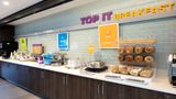 Tru by Hilton Atlanta Galleria Ballpark Restaurant