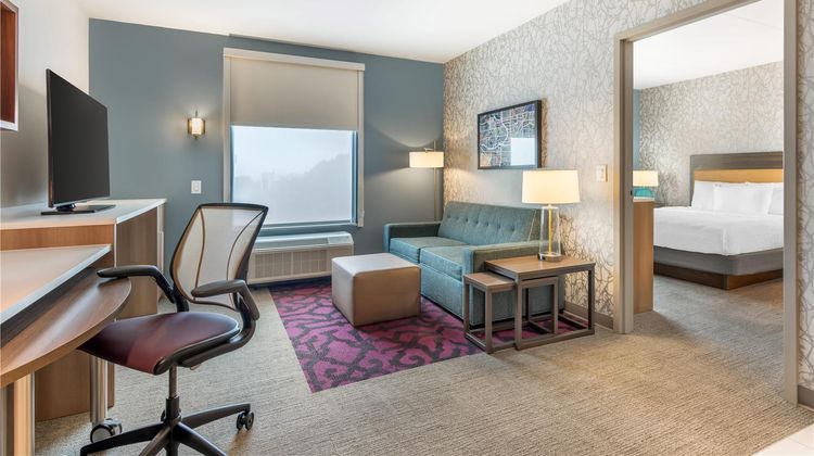 Home2 Suites by Hilton Atlanta Airport N Room