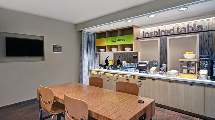Home2 Suites by Hilton Atlanta Airport N Restaurant