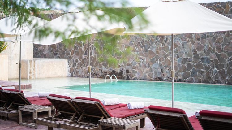 Albor San Miguel de Allende Tapestry Col Pool