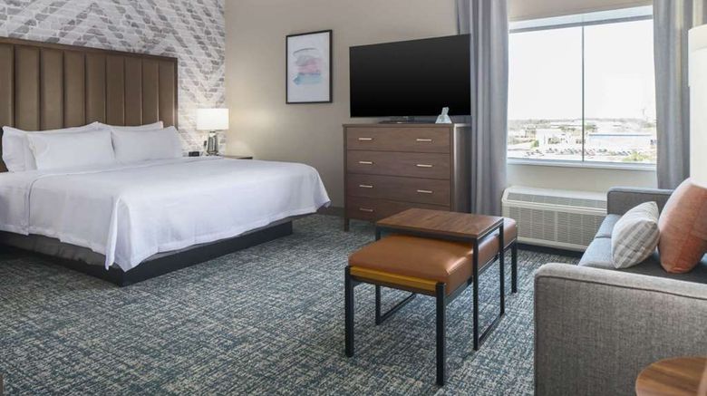 <b>Homewood Suites DFW Airport South Room</b>. Images powered by <a href="https://iceportal.shijigroup.com/" title="IcePortal" target="_blank">IcePortal</a>.