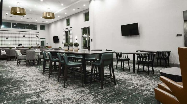 <b>Homewood Suites DFW Airport South Restaurant</b>. Images powered by <a href="https://iceportal.shijigroup.com/" title="IcePortal" target="_blank">IcePortal</a>.