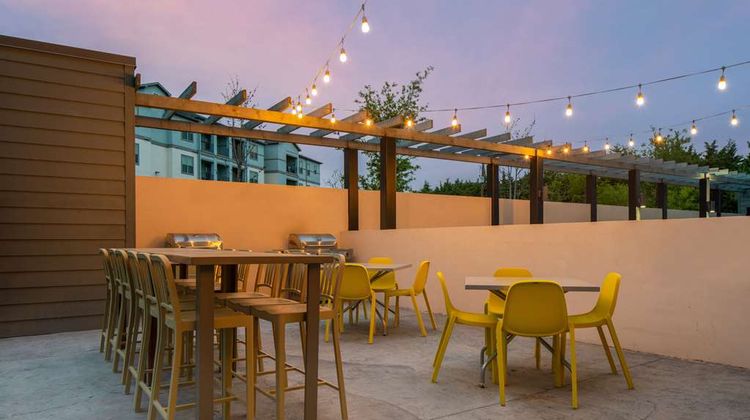 Home2 Suites by Hilton Dallas East I-30 Restaurant