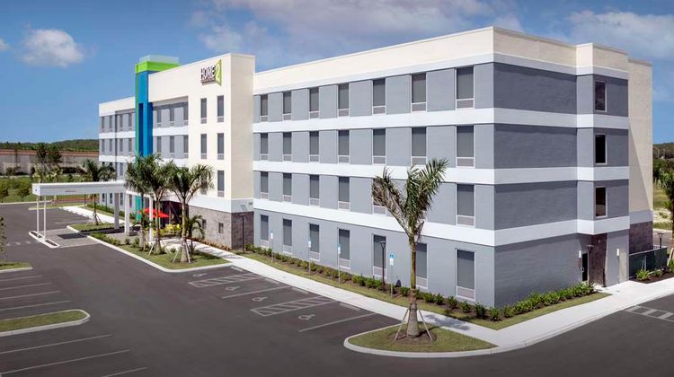 Home2 Stes by Hilton Fort Myers Airport Exterior