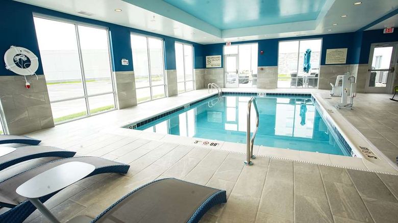 <b>Hampton Inn & Suites St. Clairsville Pool</b>. Images powered by <a href="https://iceportal.shijigroup.com/" title="IcePortal" target="_blank">IcePortal</a>.