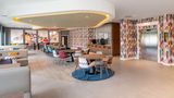 Hampton by Hilton High Wycombe Lobby