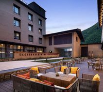 Hilton Garden Inn Jiuzhaigou Exterior
