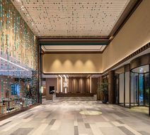 Hilton Garden Inn Jiuzhaigou Lobby