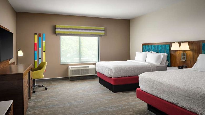 <b>Hampton Inn Pinellas Park St Petersburg Room</b>. Images powered by <a href="https://iceportal.shijigroup.com/" title="IcePortal" target="_blank">IcePortal</a>.