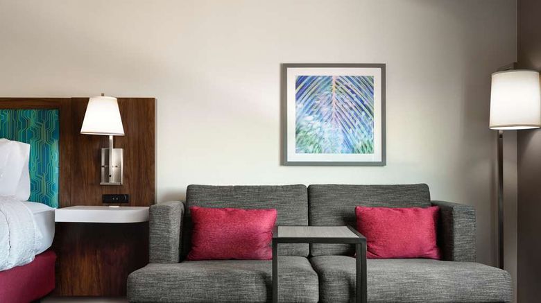 <b>Hampton Inn Pinellas Park St Petersburg Room</b>. Images powered by <a href="https://iceportal.shijigroup.com/" title="IcePortal" target="_blank">IcePortal</a>.